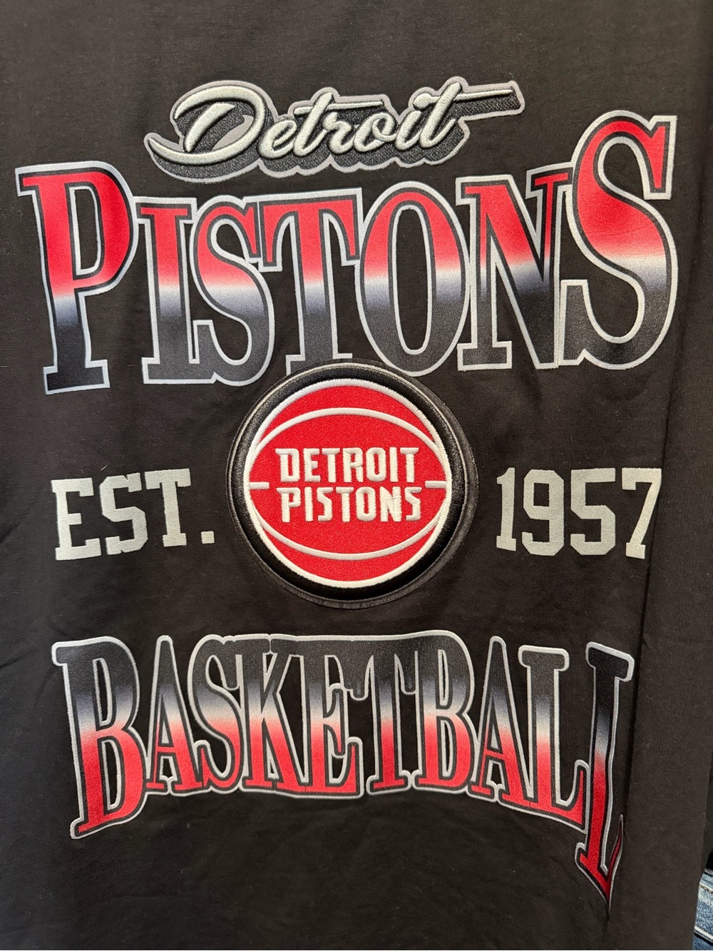 Detroit Pistons T-Shirt NWT
